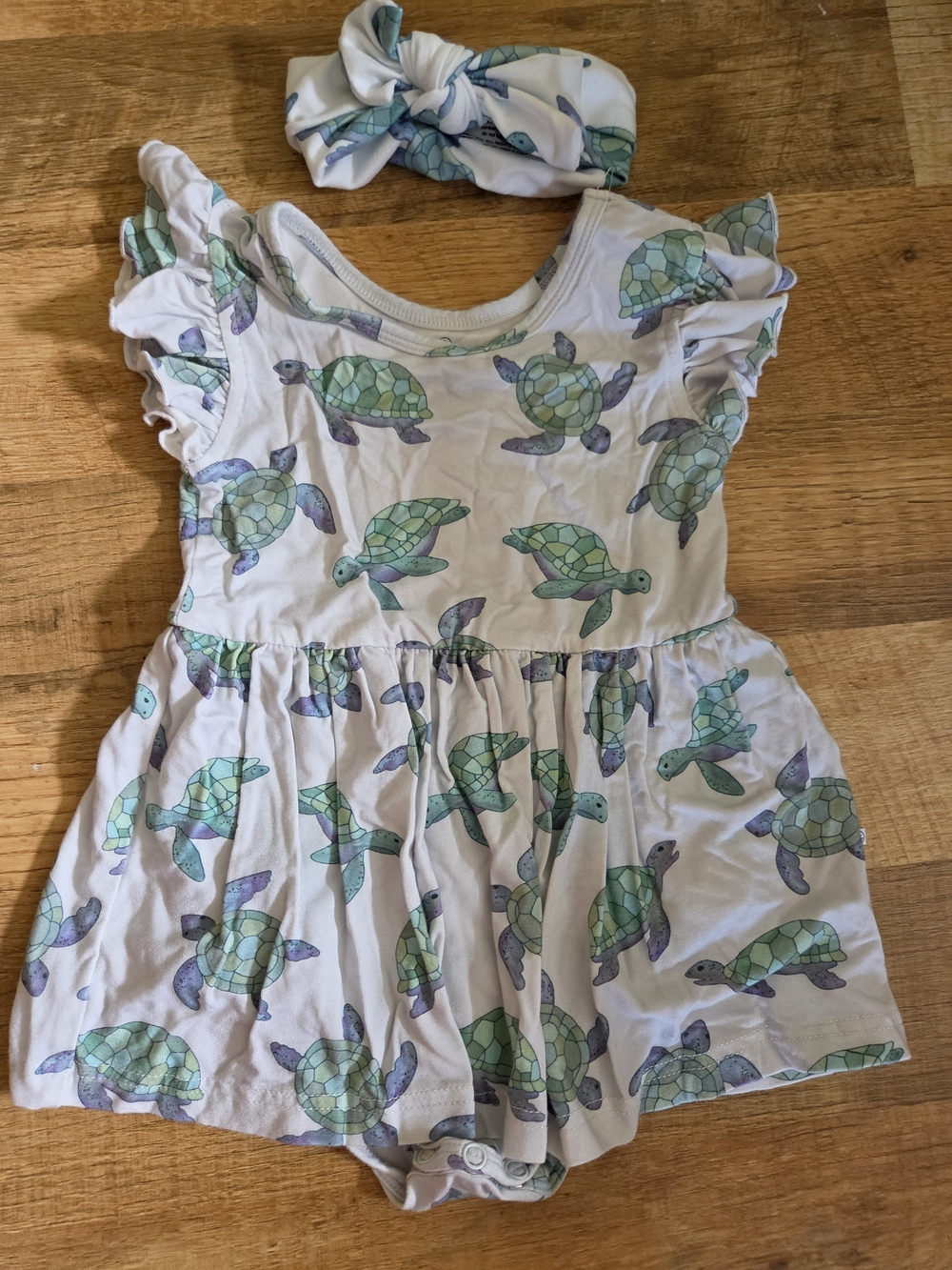 Caden Lane Short Sleeve Twirl Bodysuit with Headband - Totally Turtles